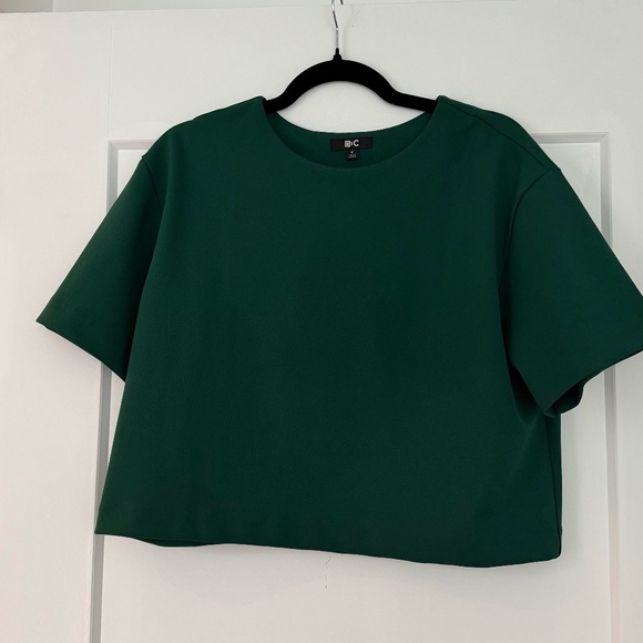 Uniqlo Tops - UNIQLO : C Cropped Short Sleeve Top Sz Medium
